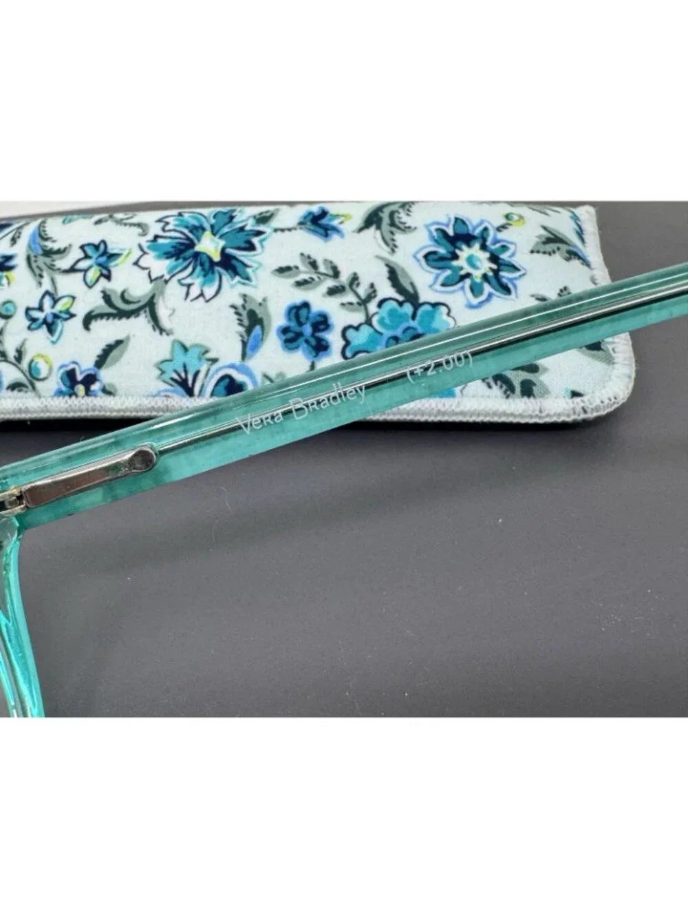 Vera Bradley Ashlyn Reading Glasses Vines Col. Cloud Vine  +2.00